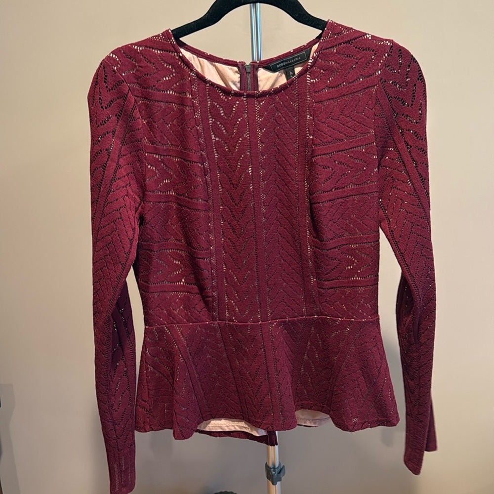 BCBGMAXAZRIA Peplum Lace Long-Sleeve peplum Top size S